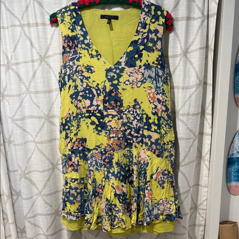 BCBG Sleeveless Printed V-Neck Dress - Yellow Floral M